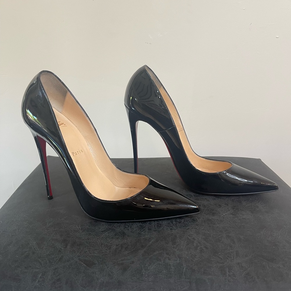 Christian Louboutin So Kate Black Patent Pointed-Toe Red Sole Pumps